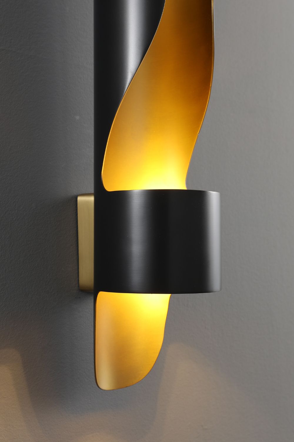 Organ Curved Wall Light - everlamps