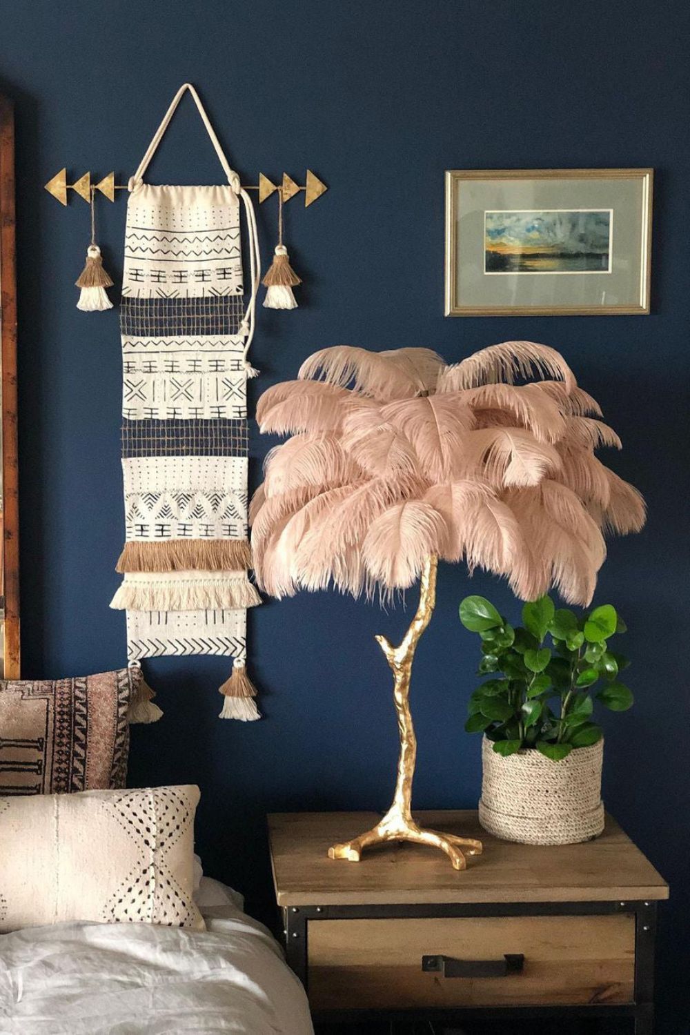 Ostrich Feather Table Lamp - everlamps