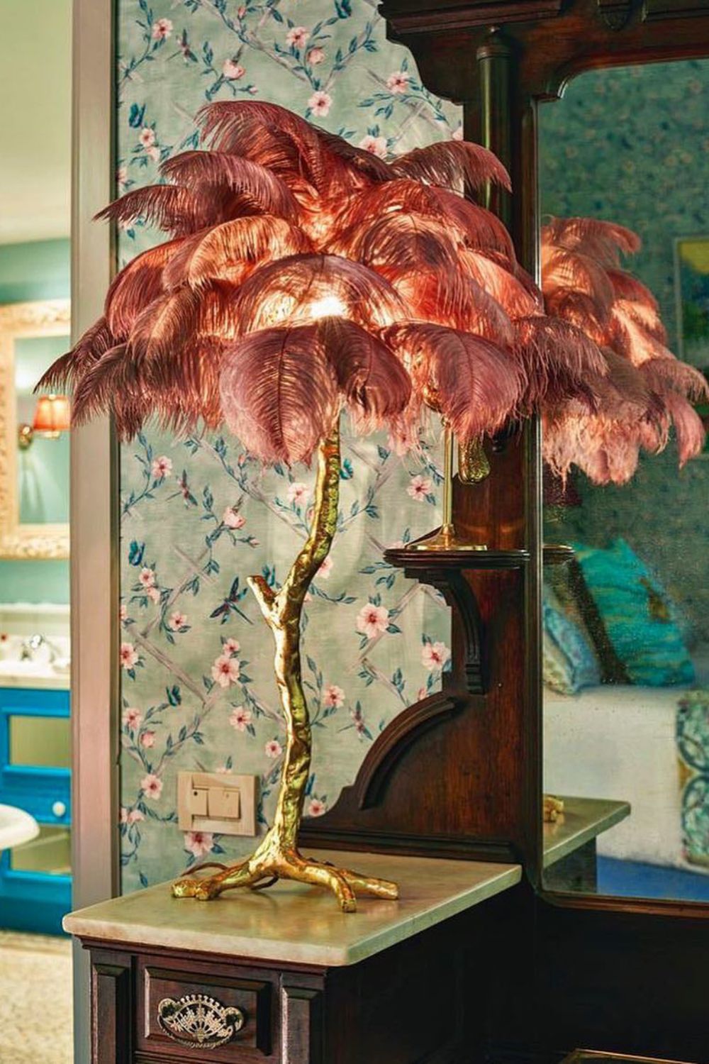 Ostrich Feather Table Lamp - everlamps