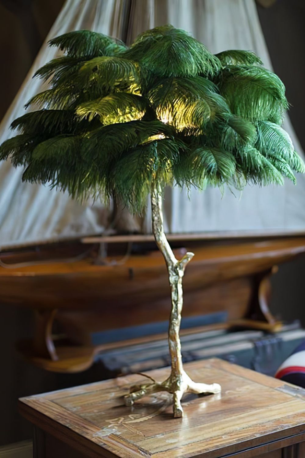 Ostrich Feather Table Lamp - everlamps