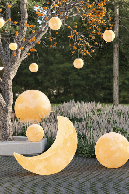 Outdoor Moon Floor Lamp - view 11 | everlamps