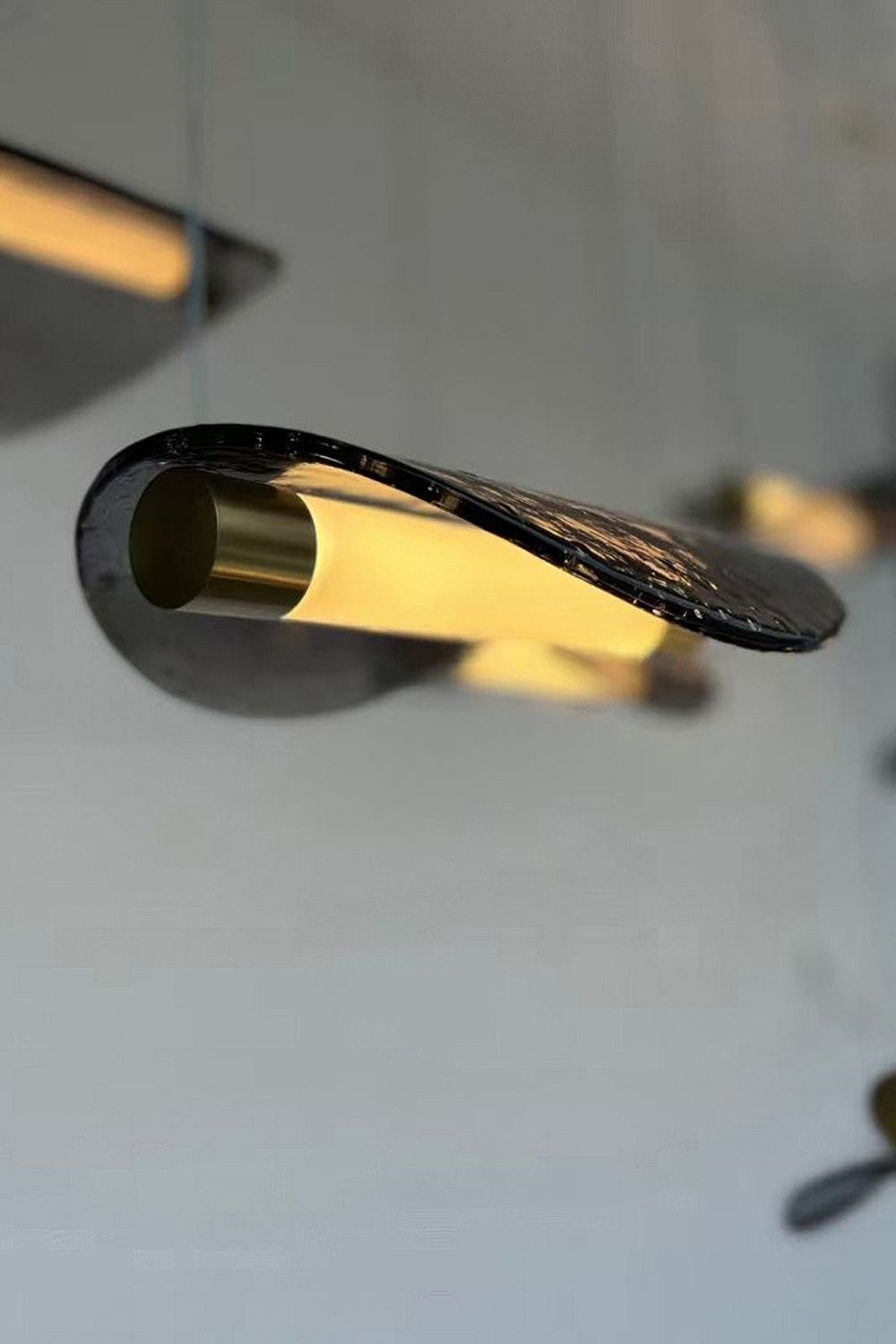 Paolo Castelli Manta Pendant Lamp - view 9 | everlamps