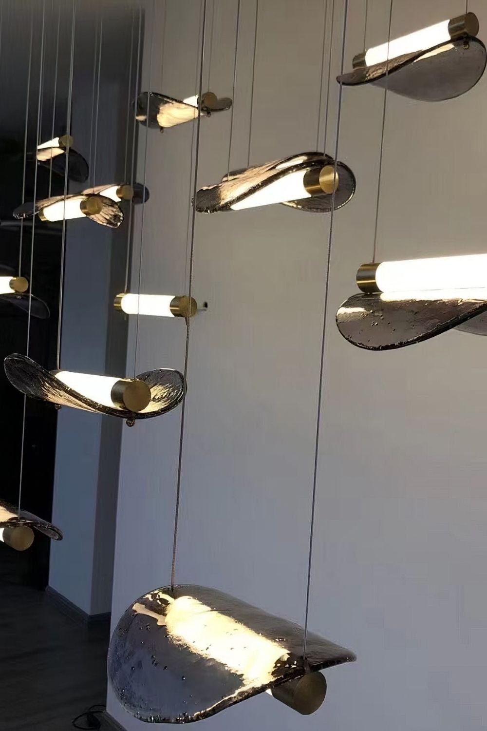Paolo Castelli Manta Pendant Lamp - view 6 | everlamps
