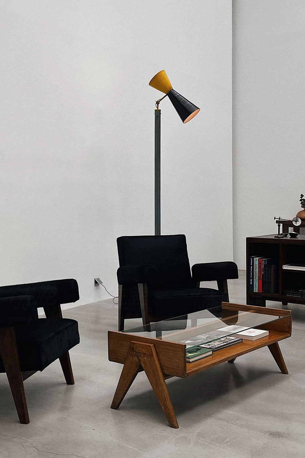 Parliament Floor Lamp - view 2 | everlamps