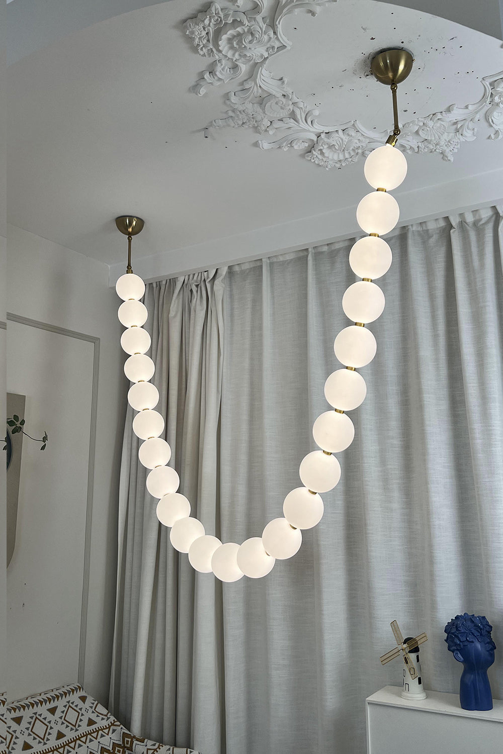 Pearl Necklace Chandelier - view 34 | everlamps