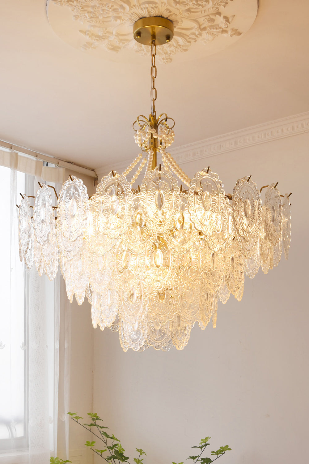 Pearls Glass Chandelier - everlamps