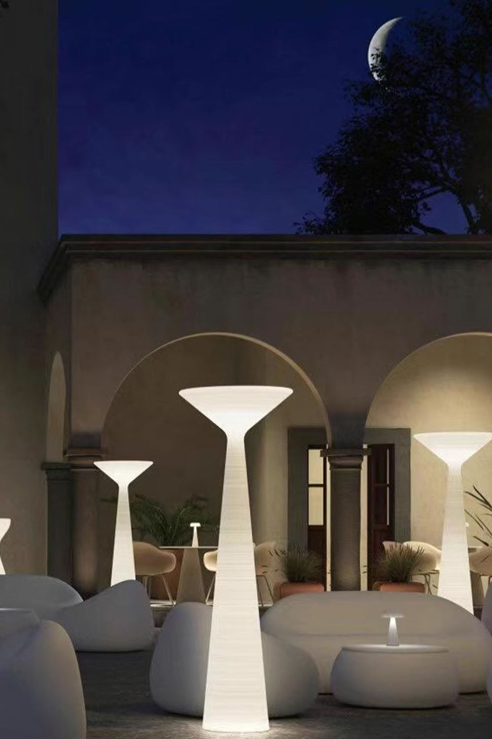 Plust Outdoor Floor Lamp - view 7 | everlamps