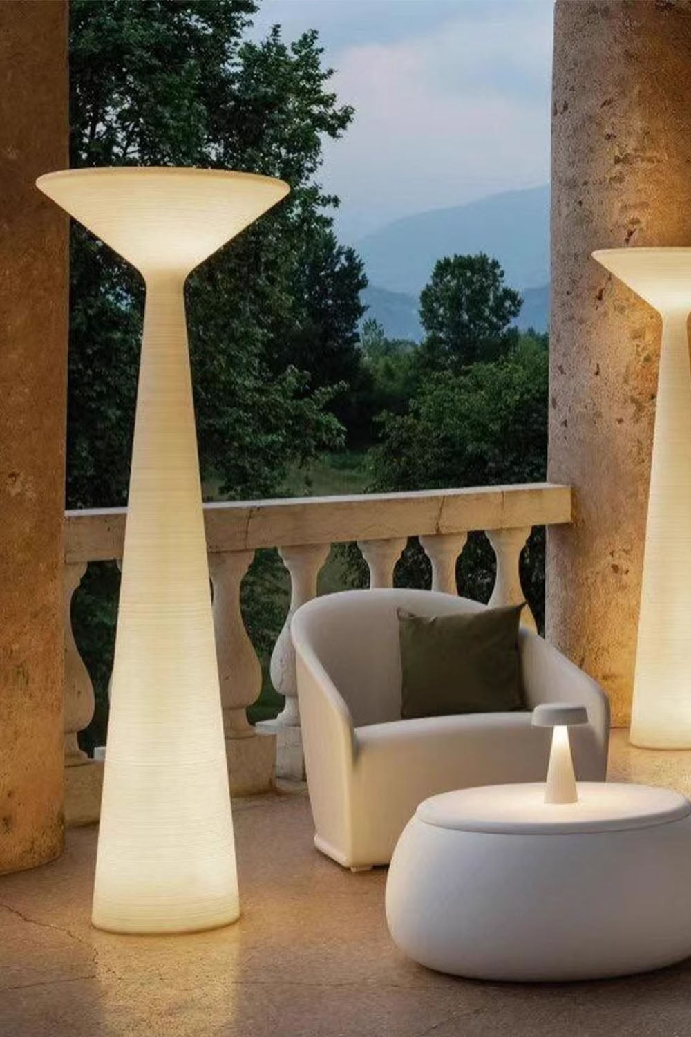 Plust Outdoor Floor Lamp - view 2 | everlamps