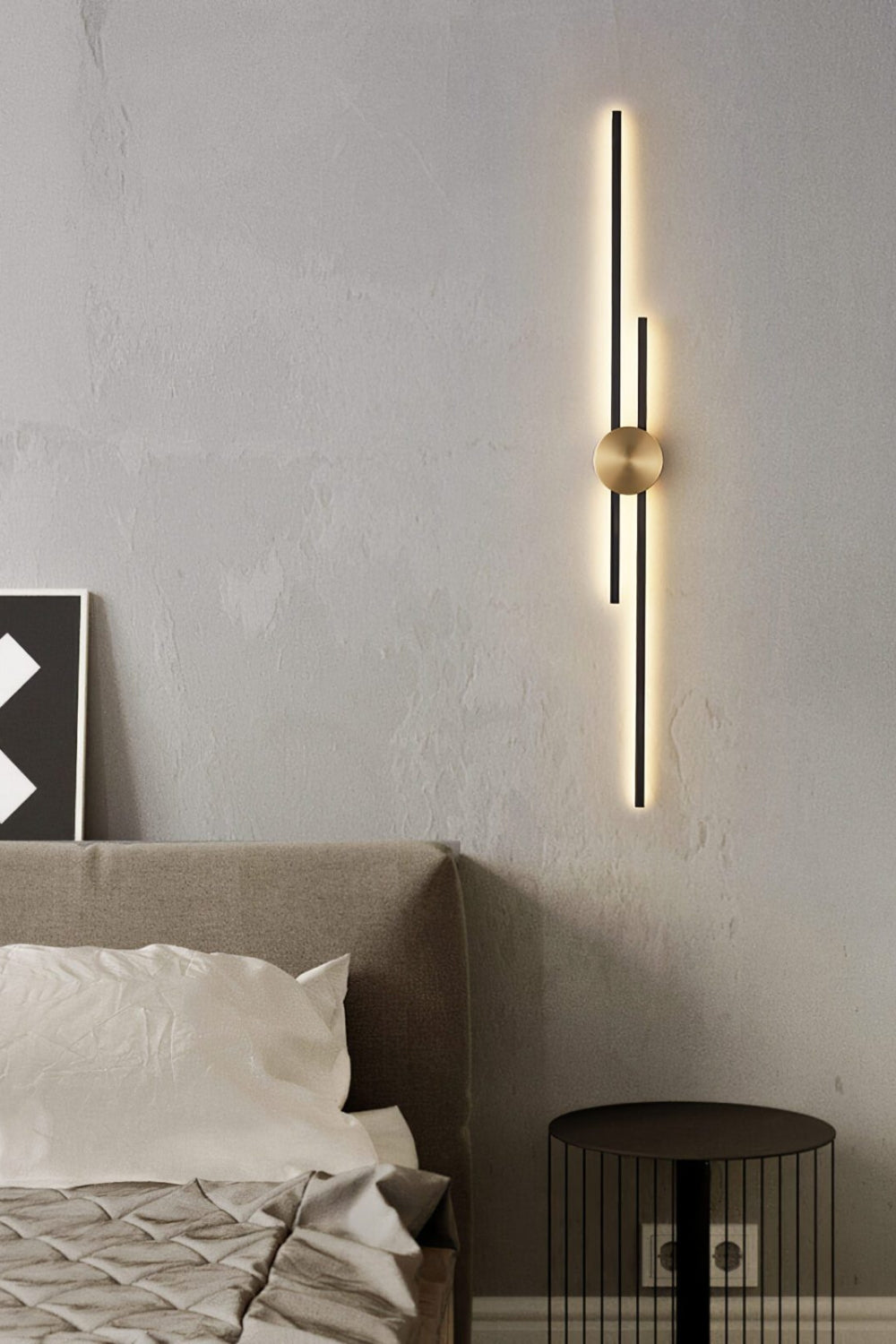 Pris Linear Wall Light - view 2 | everlamps