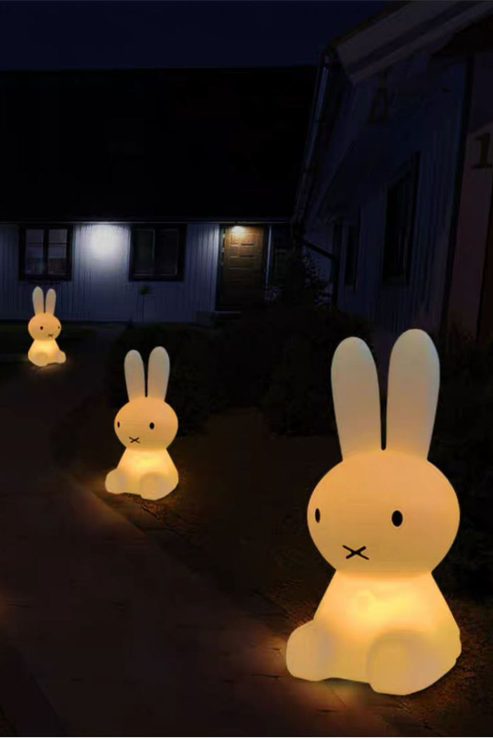 Rabbit PE Roto-molded Outdoor Floor Lamp - view 4 | everlamps