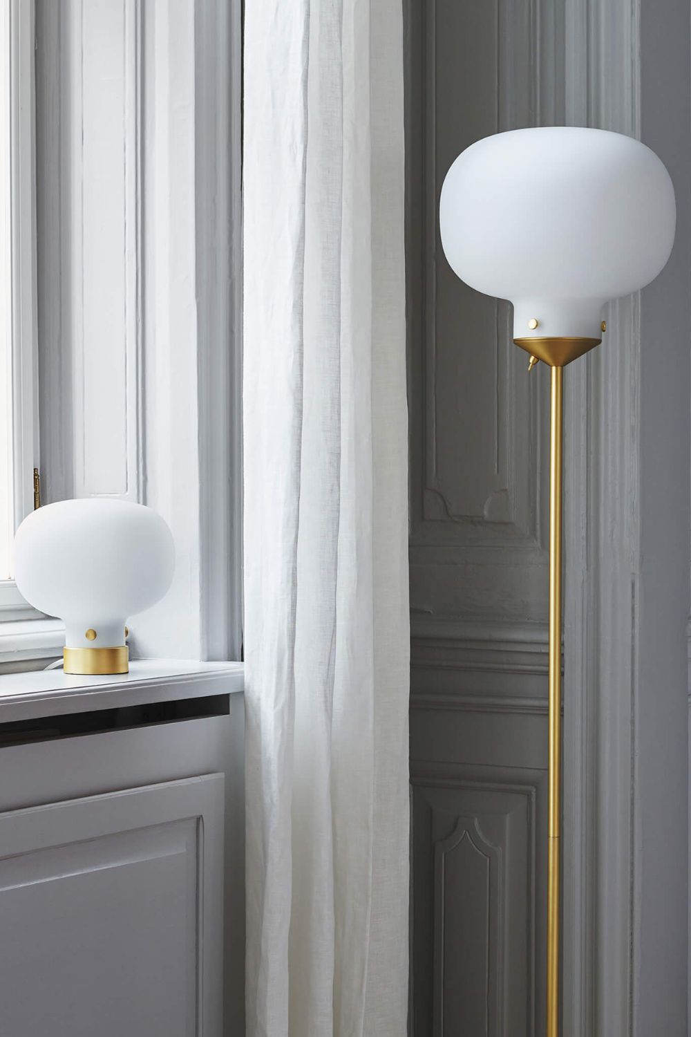 Raito Glass Globe Floor Lamp - view 3 | everlamps