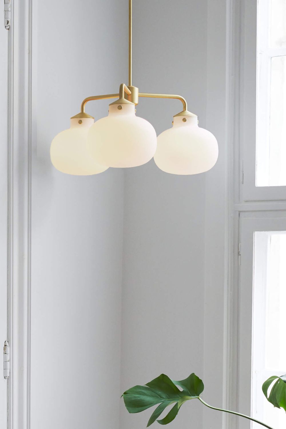 Raito Glass Globe Pendant Chandelier - view 8 | everlamps