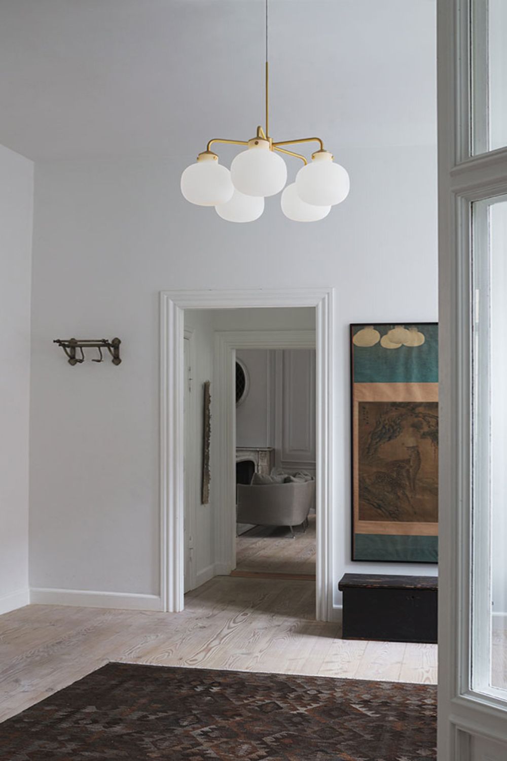 Raito Glass Globe Pendant Chandelier - view 10 | everlamps