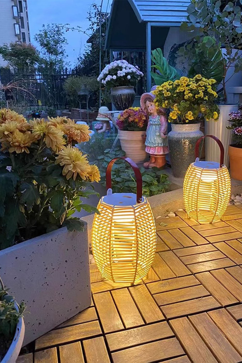 Rattan Lantern Rechargeable Solar Outdoor Table Lamp - view 16 | everlamps