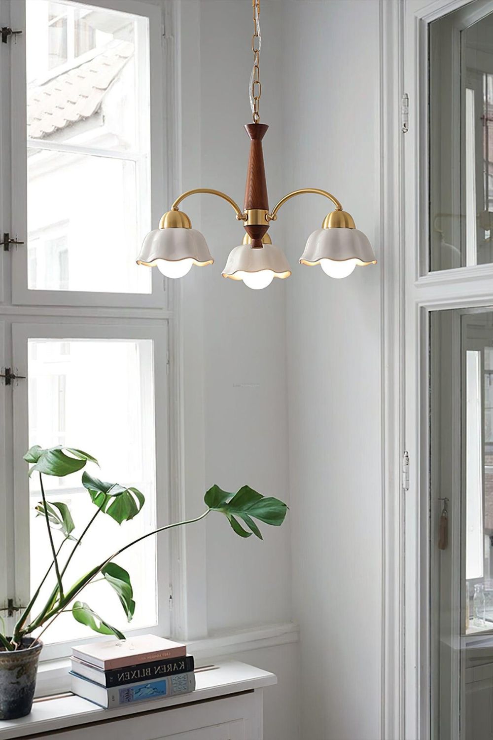 Retro Tulip Brass Chandelier - view 4 | everlamps
