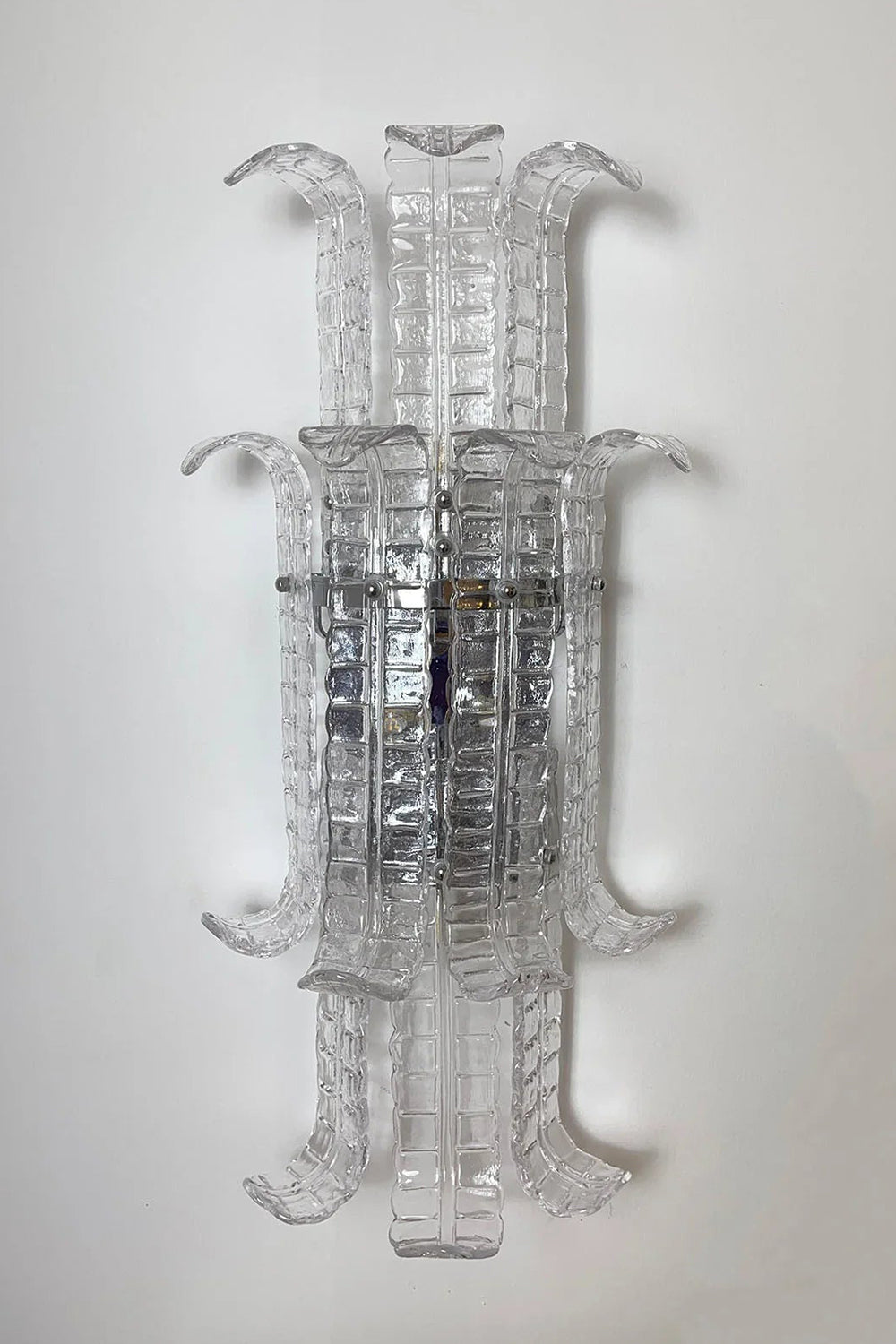 Ribbed Glass Ribbon Wall Light | detail | vexa lamps