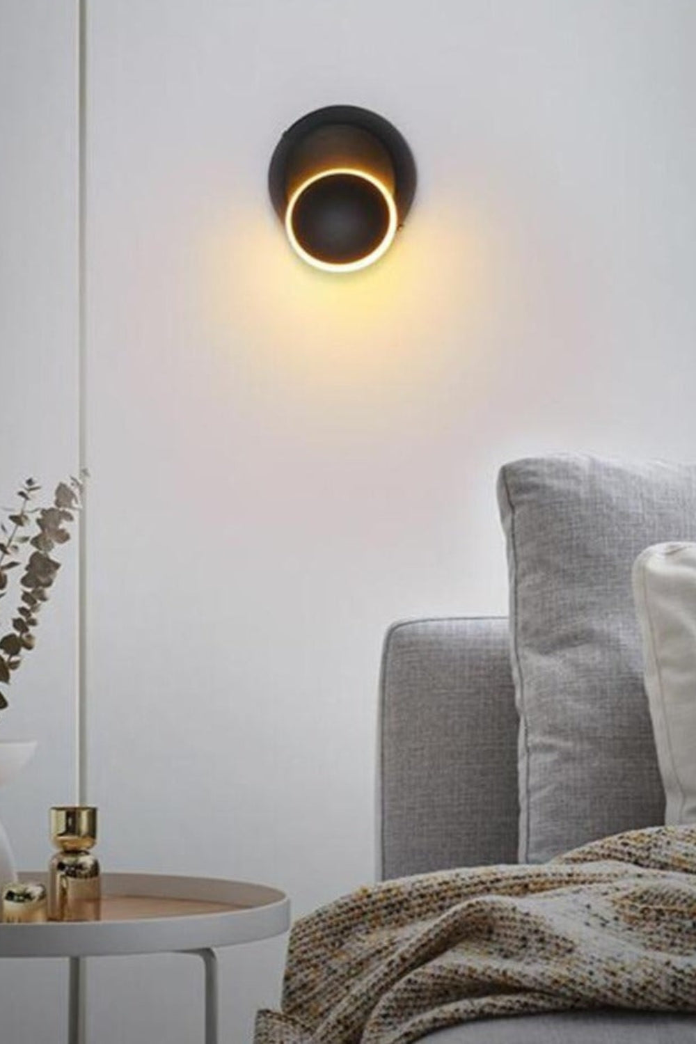Rotating Round Wall Light - view 4 | everlamps