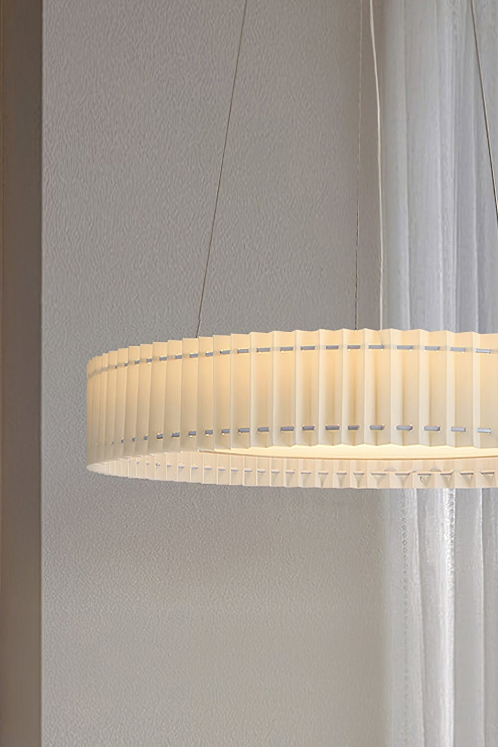 Round Pleated Pendant Lamp - everlamps