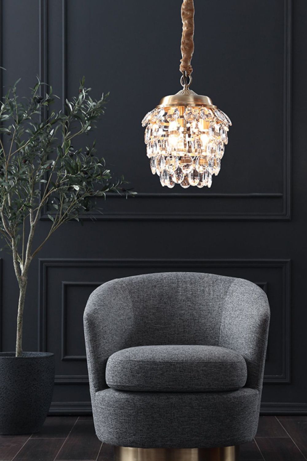 Roxanne Crystal Pendant Light - everlamps