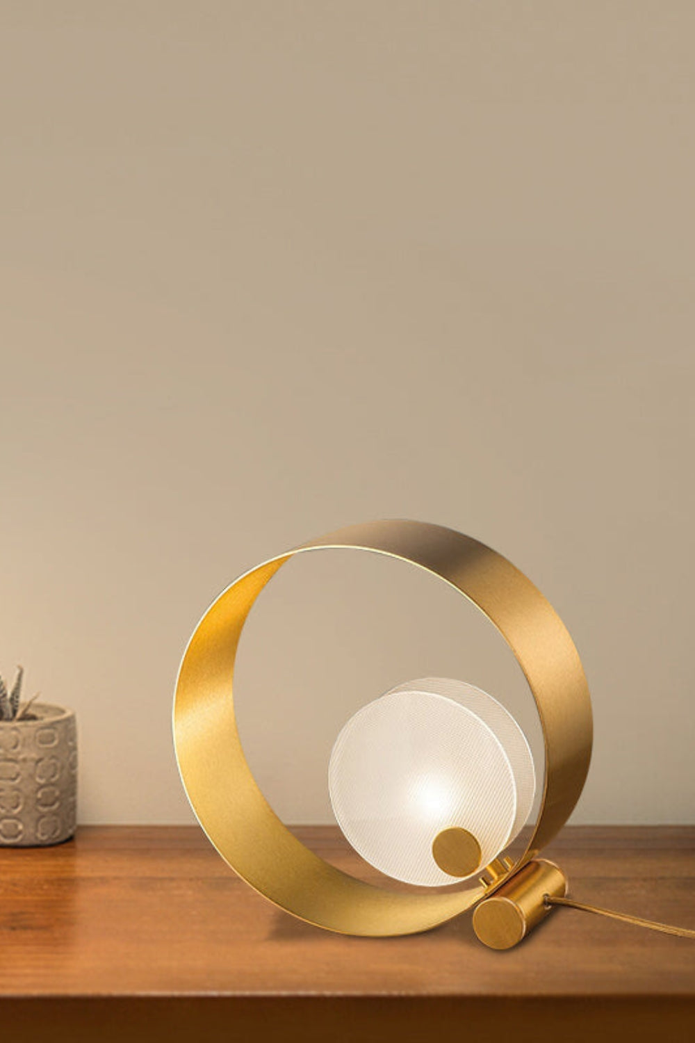 Sound tl1 Table Lamp - view 4 | everlamps