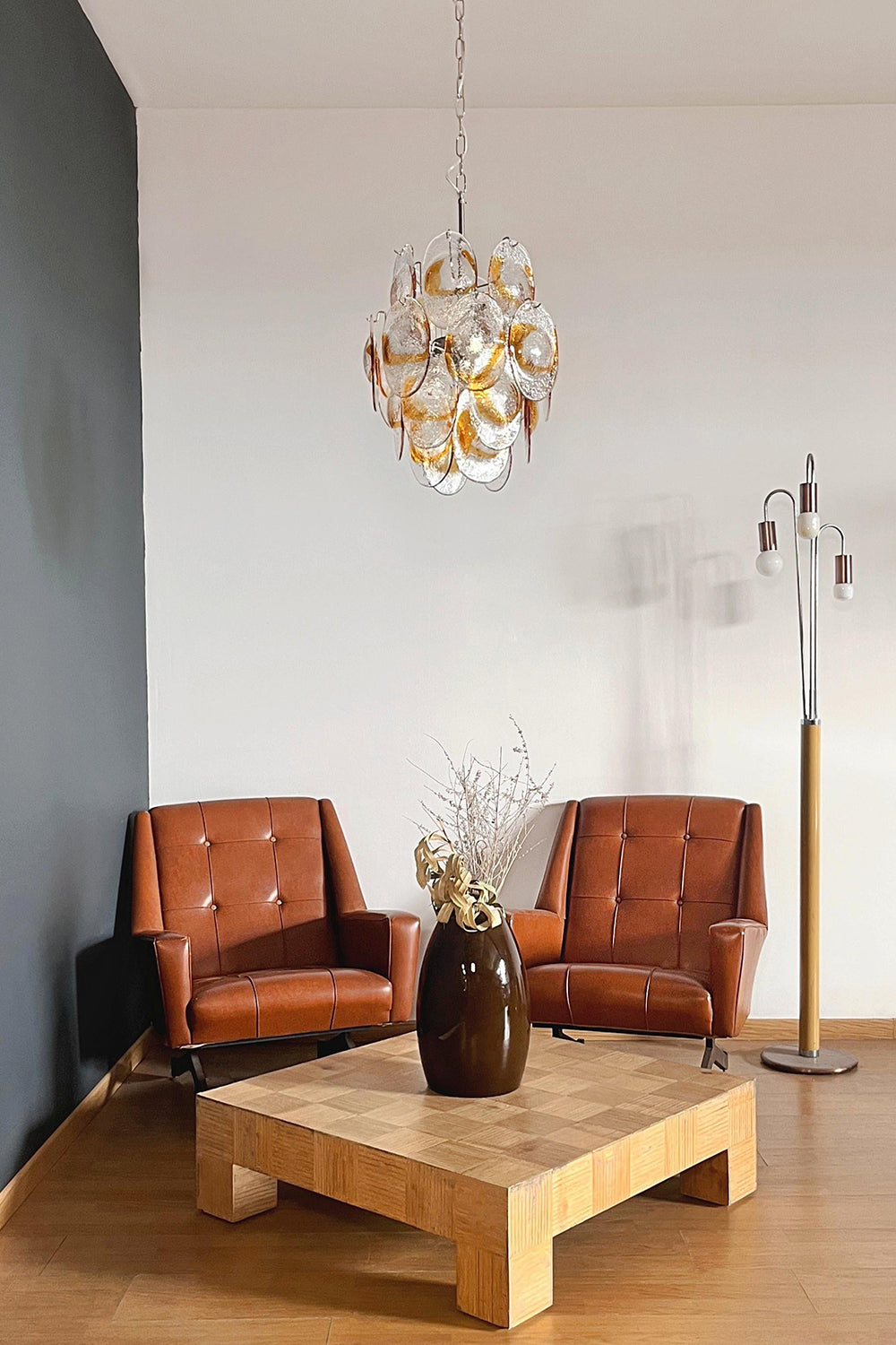 Shell-Shaped Glass Chandelier - view 11 | everlamps