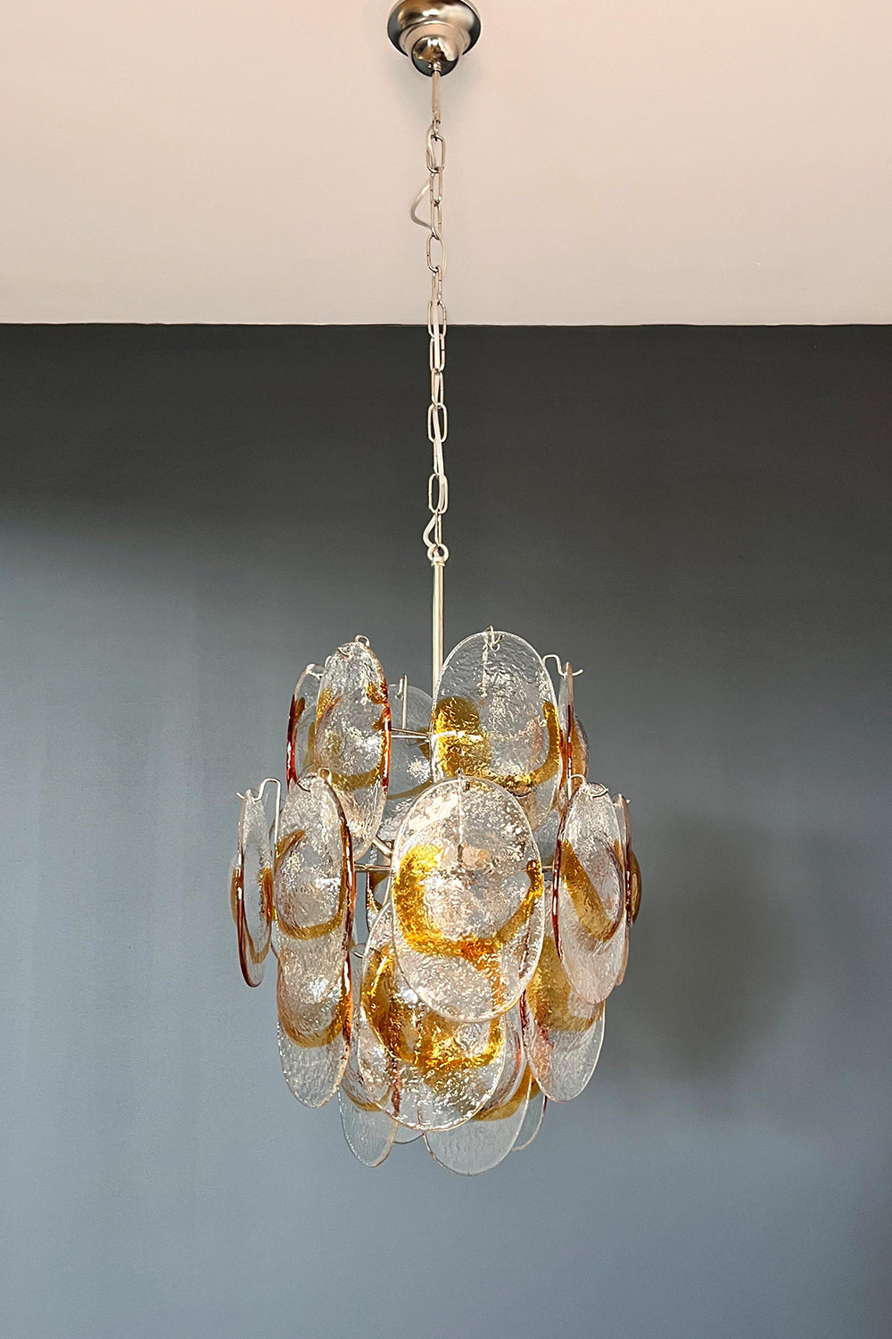 Shell-Shaped Glass Chandelier - view 17 | everlamps