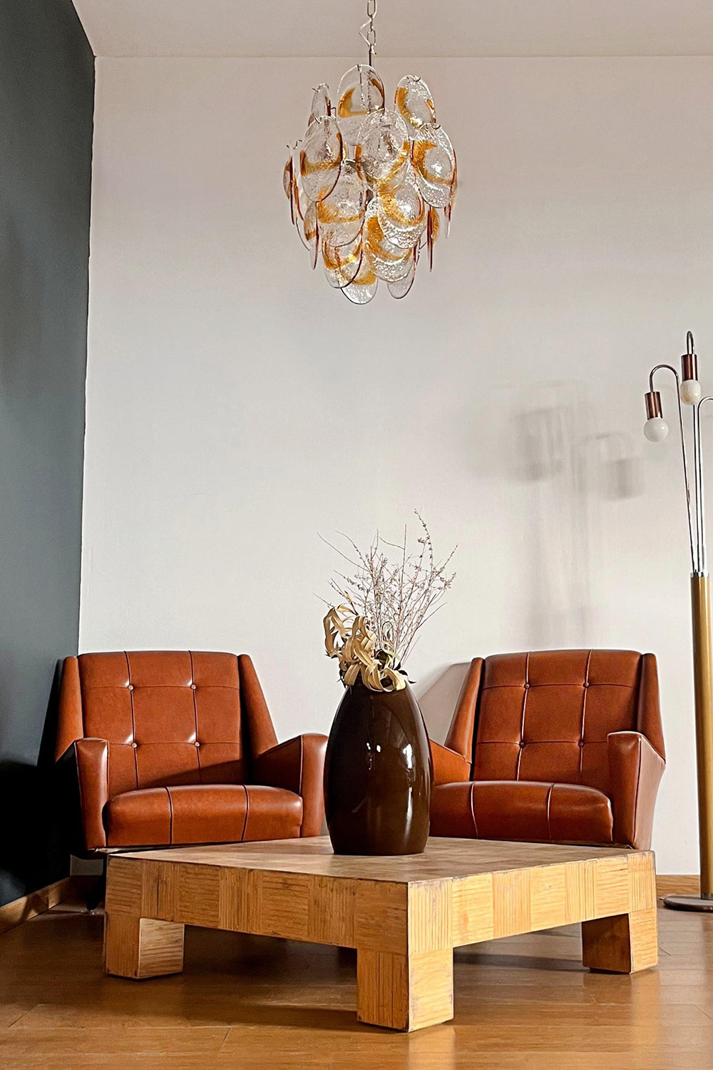 Shell-Shaped Glass Chandelier - view 5 | everlamps