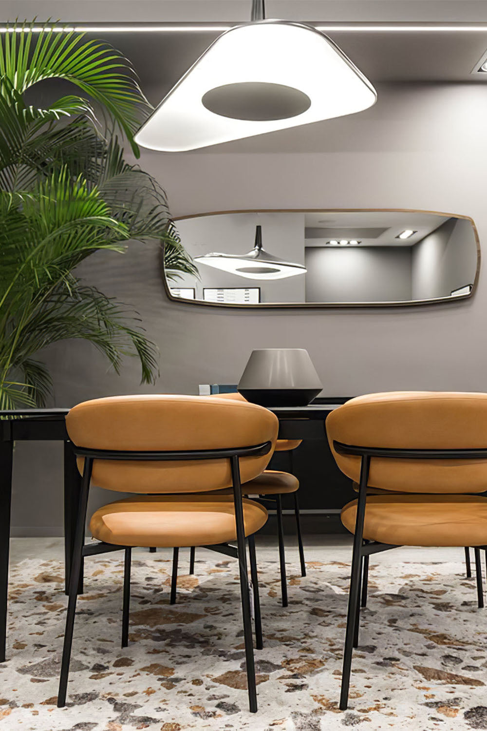 Simple Aero Pendant Light - view 13 | everlamps