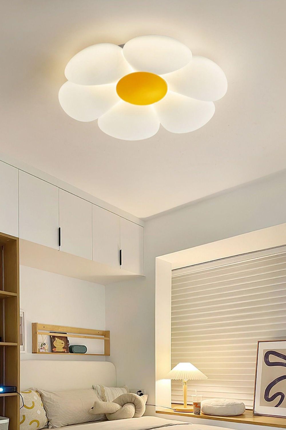 Six-leaf Flower Ceiling Lamp - view 4 | everlamps
