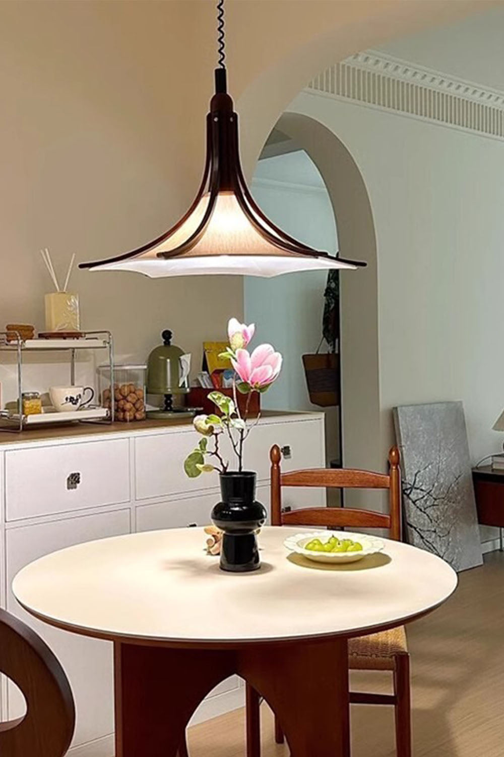 Solid Wood Vintage Trumpet Pendant Lamp - view 12 | everlamps