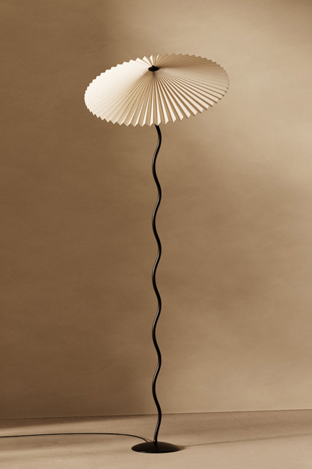 Squiggle Floor Lamp - everlamps