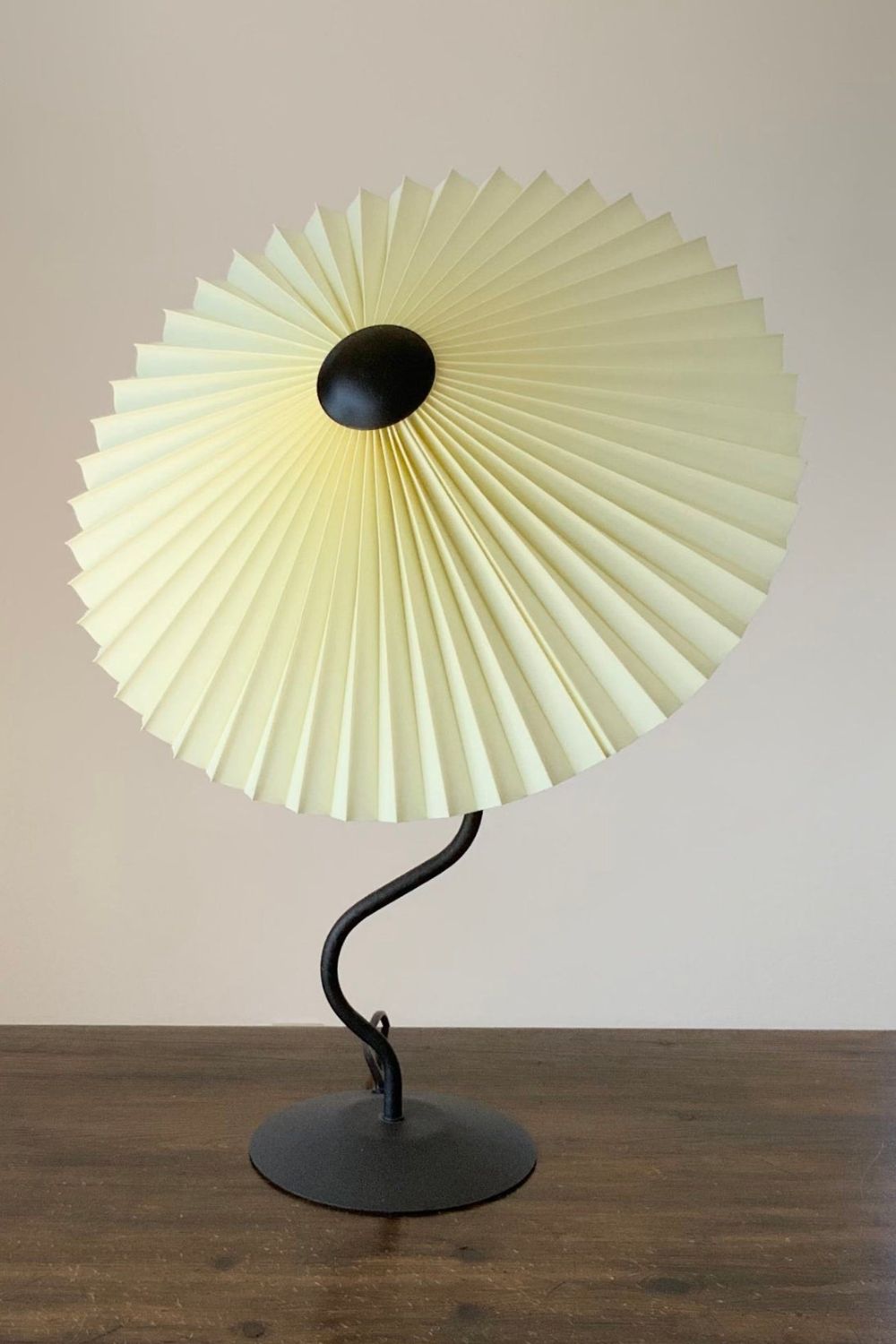 Squiggle Table lamp - everlamps