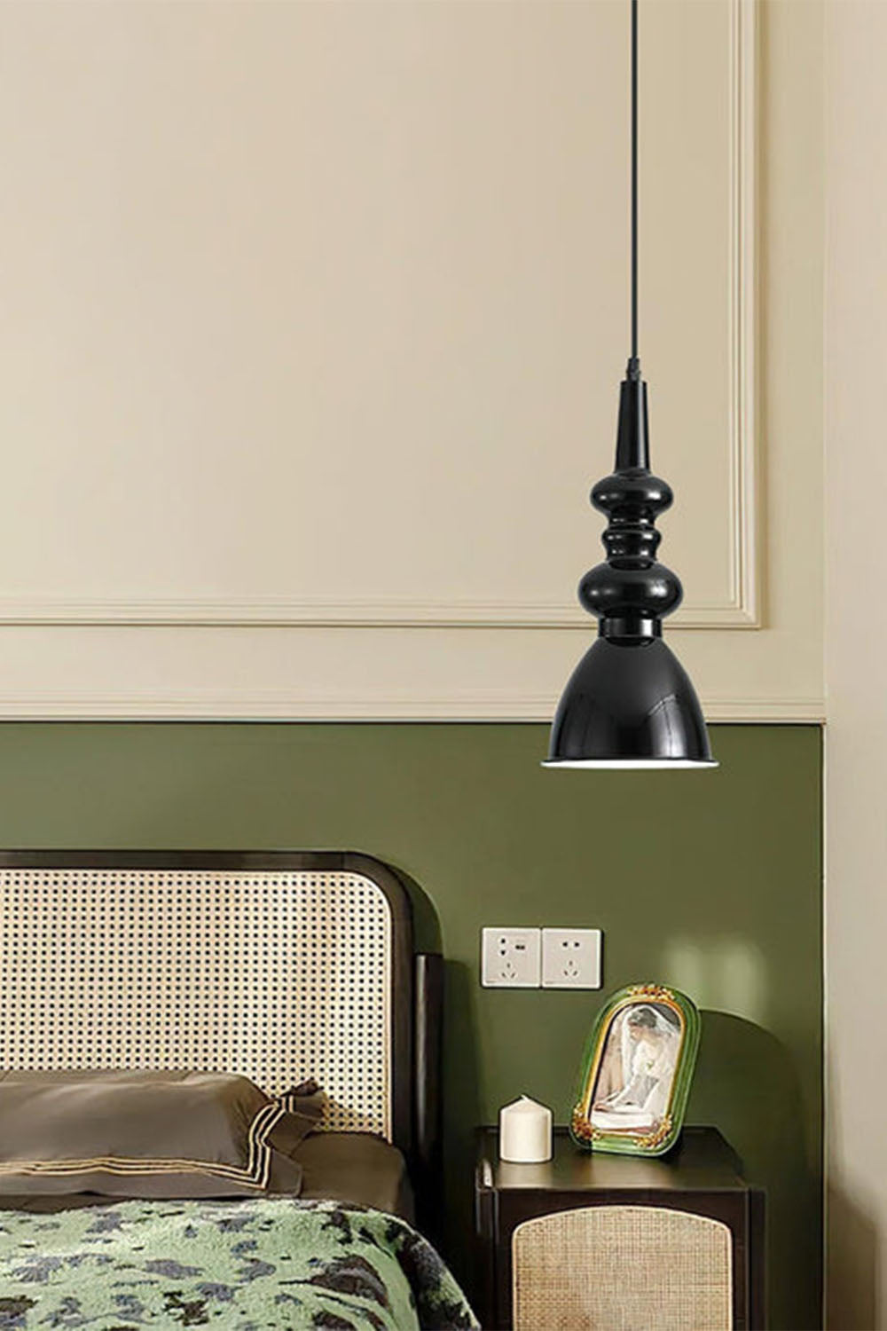 Svelte Noir Pendant Light - view 16 | everlamps