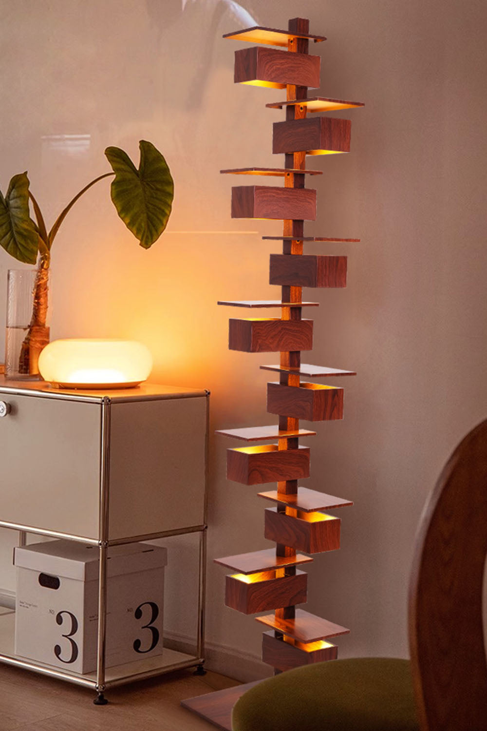 Taliesin Floor Lamp - view 8 | everlamps