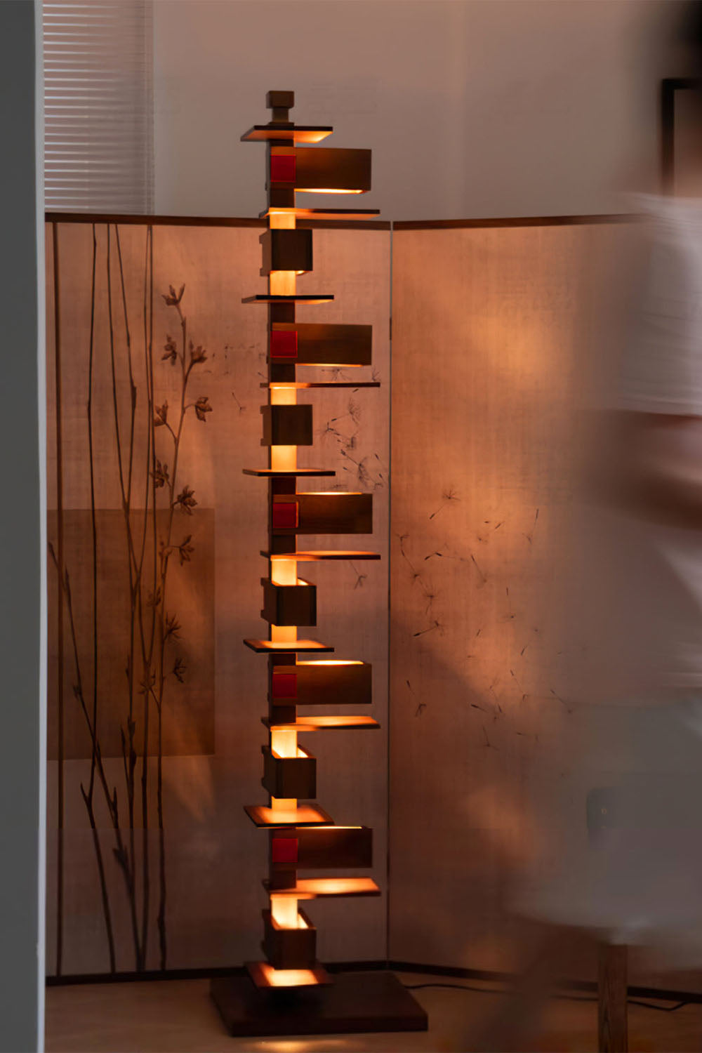 Taliesin Floor Lamp - view 14 | everlamps