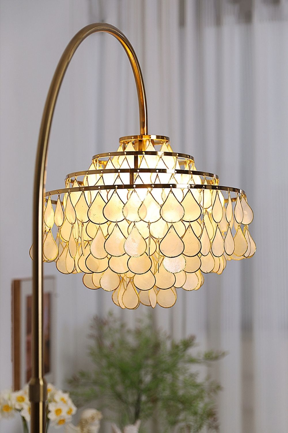 Teardrops Capiz Arc Floor Lamp - view 7 | everlamps