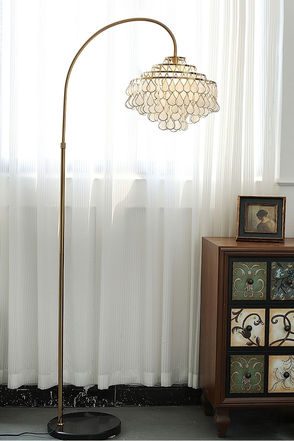 Teardrops Capiz Arc Floor Lamp - view 23 | everlamps