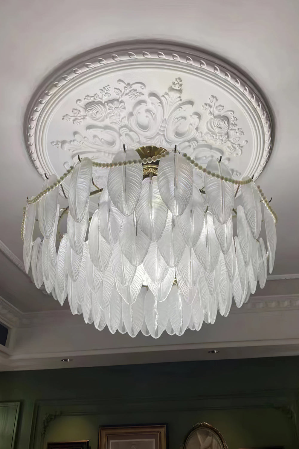 Texture Glass Leaf Chandelier - everlamps