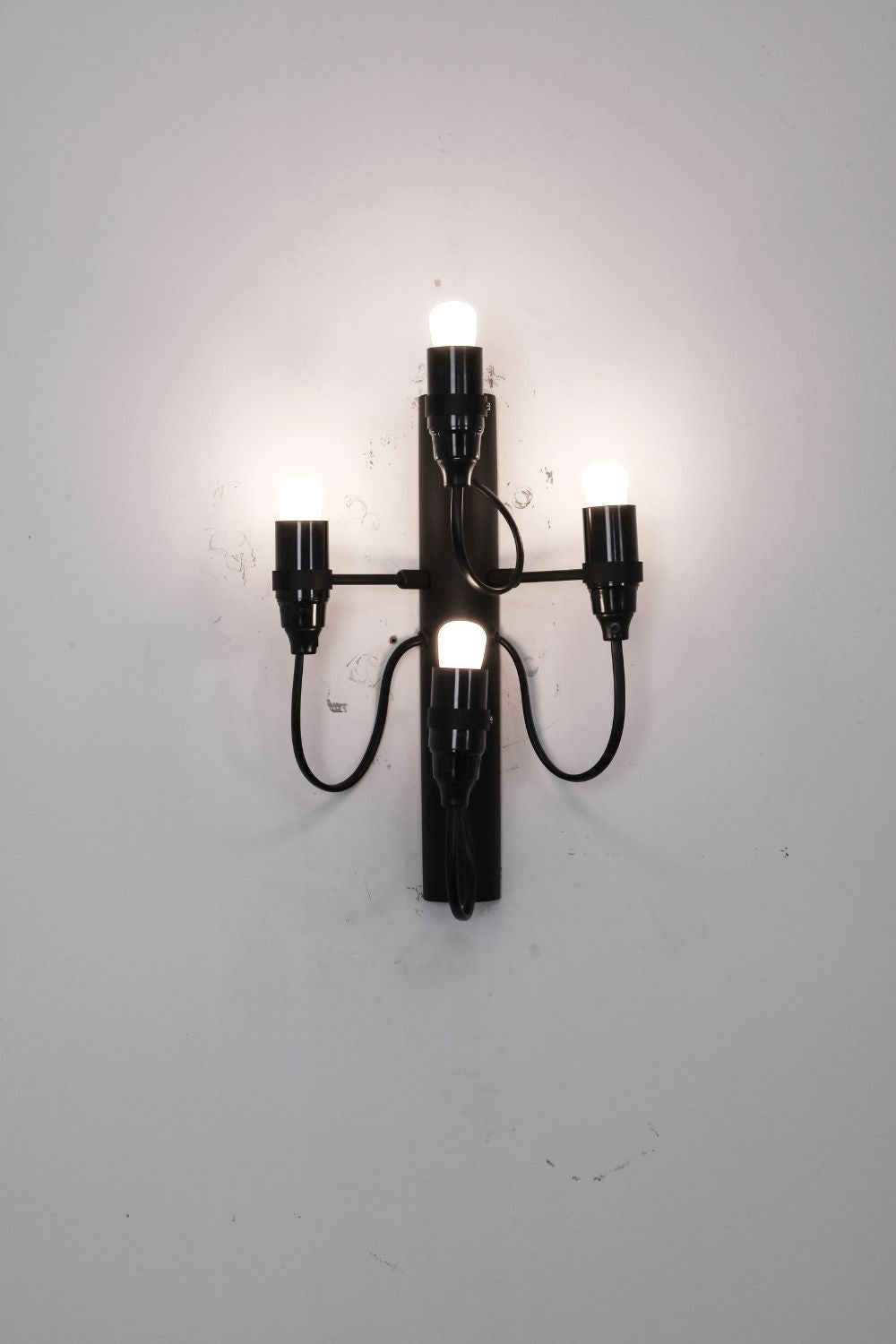 Traditional Mid-century 2097 Wall Lamp - view 11 | everlamps
