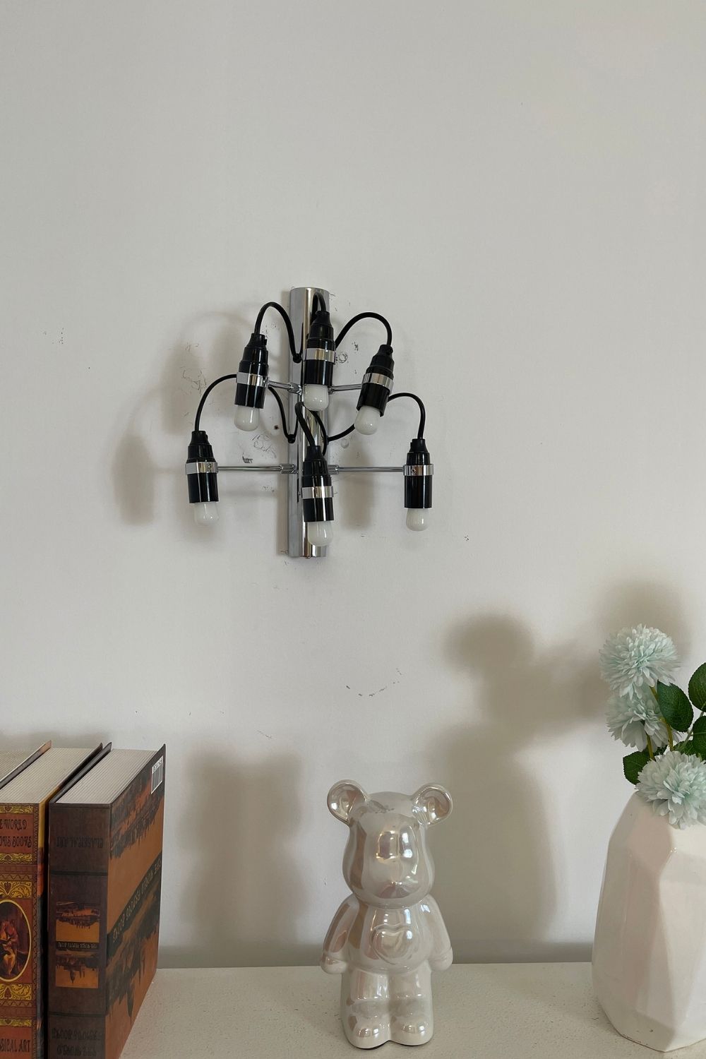 Traditional Mid-century 2097 Wall Lamp - view 2 | everlamps