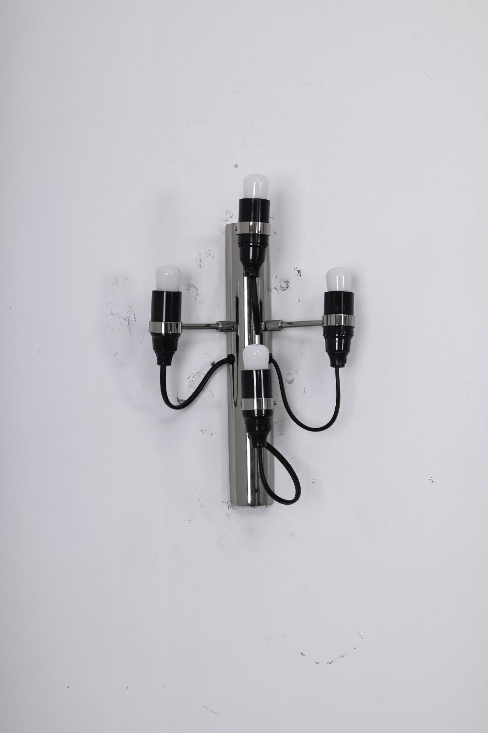 Traditional Mid-century 2097 Wall Lamp - view 4 | everlamps