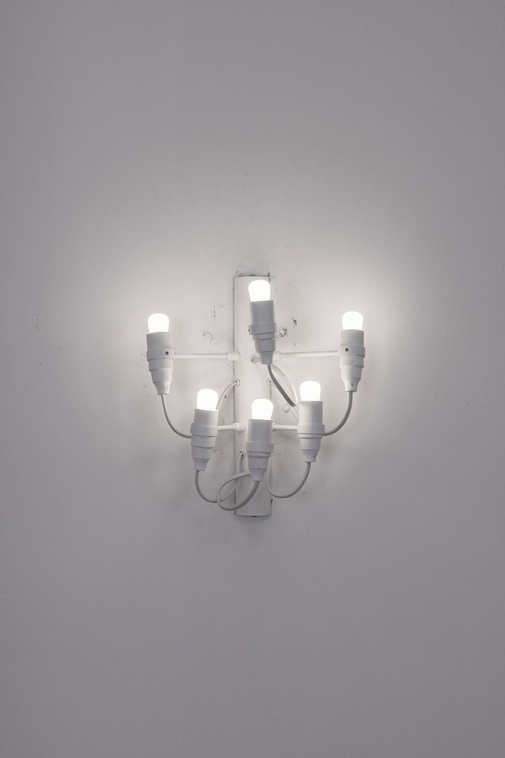 Traditional Mid-century 2097 Wall Lamp - view 7 | everlamps