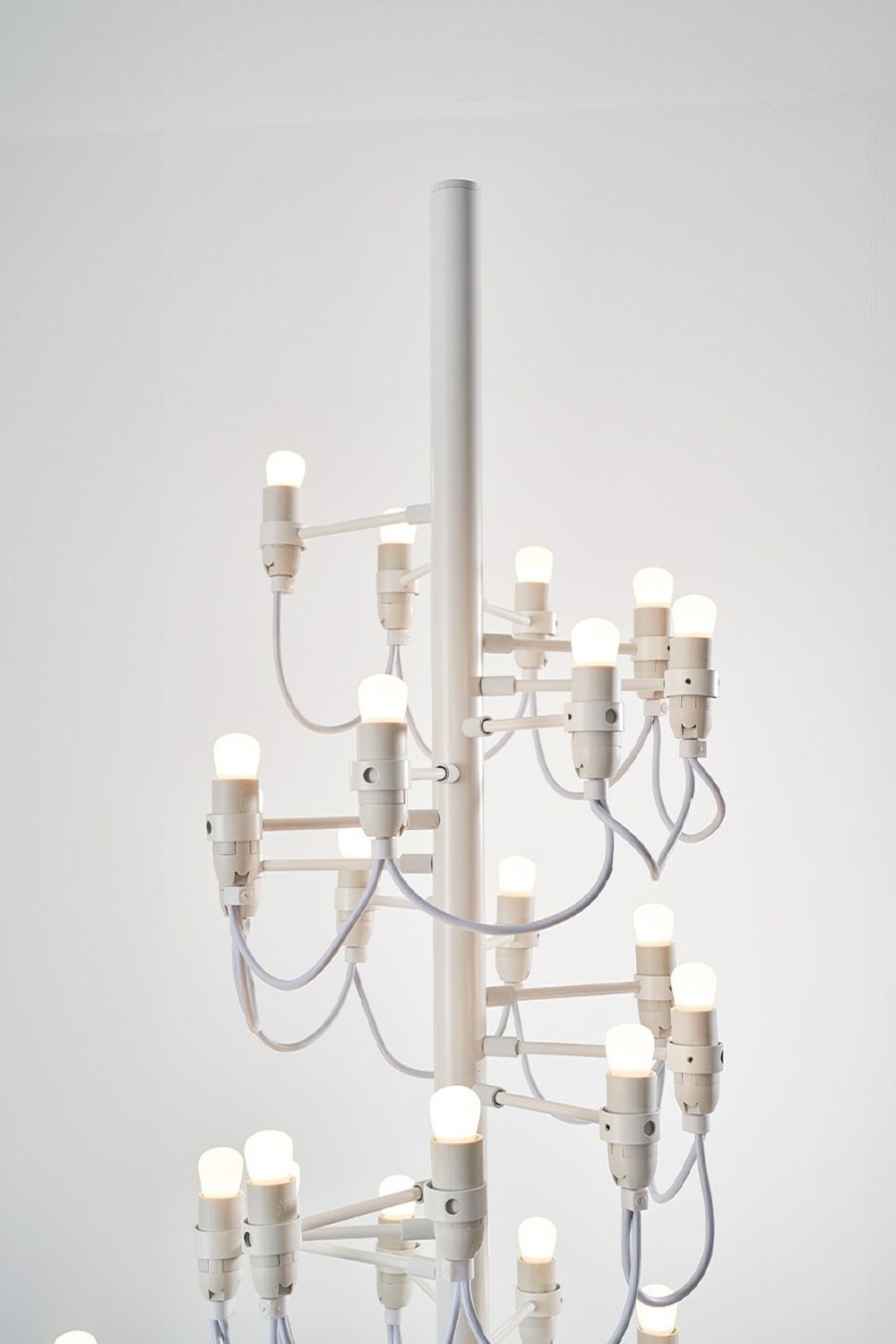 Traditional Mid-century 2097 Floor Lamp - view 32 | everlamps