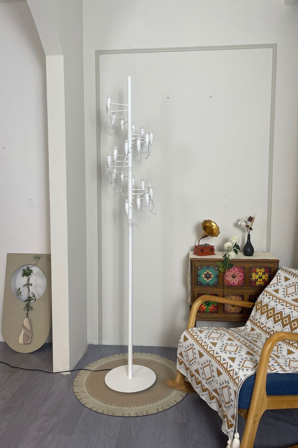Traditional Mid-century 2097 Floor Lamp - view 7 | everlamps