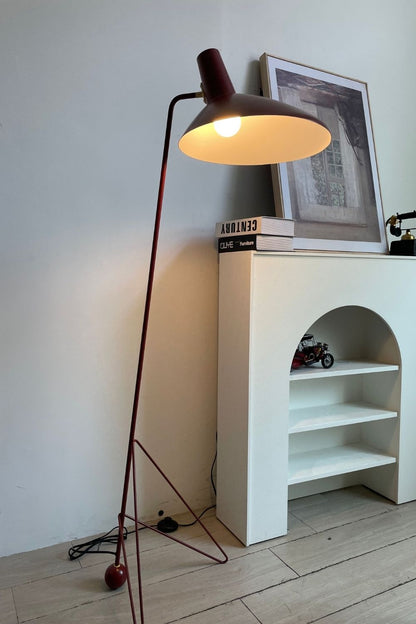 Tripod HM8 Floor lamp - view 15 | everlamps