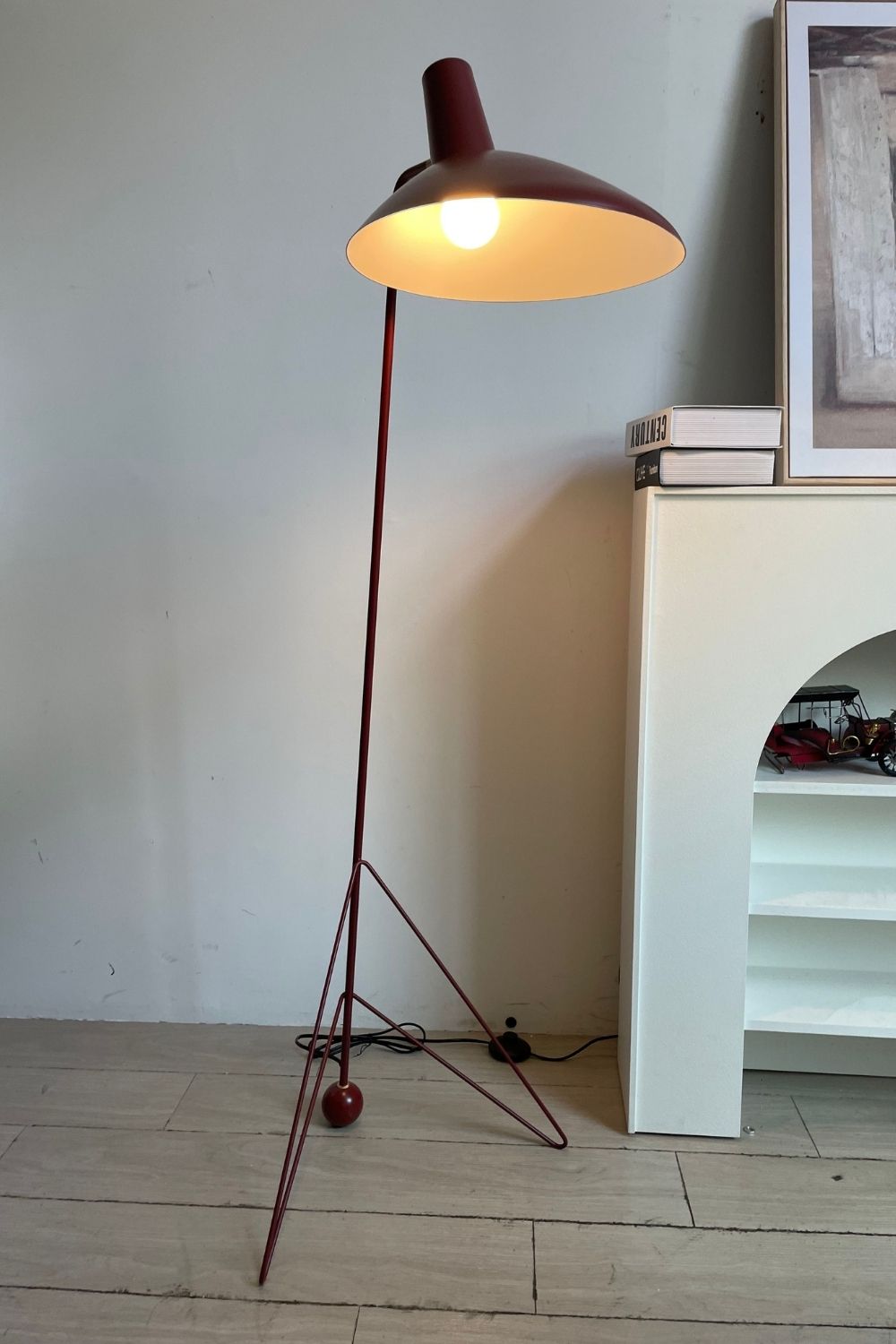 Tripod HM8 Floor lamp - view 2 | everlamps