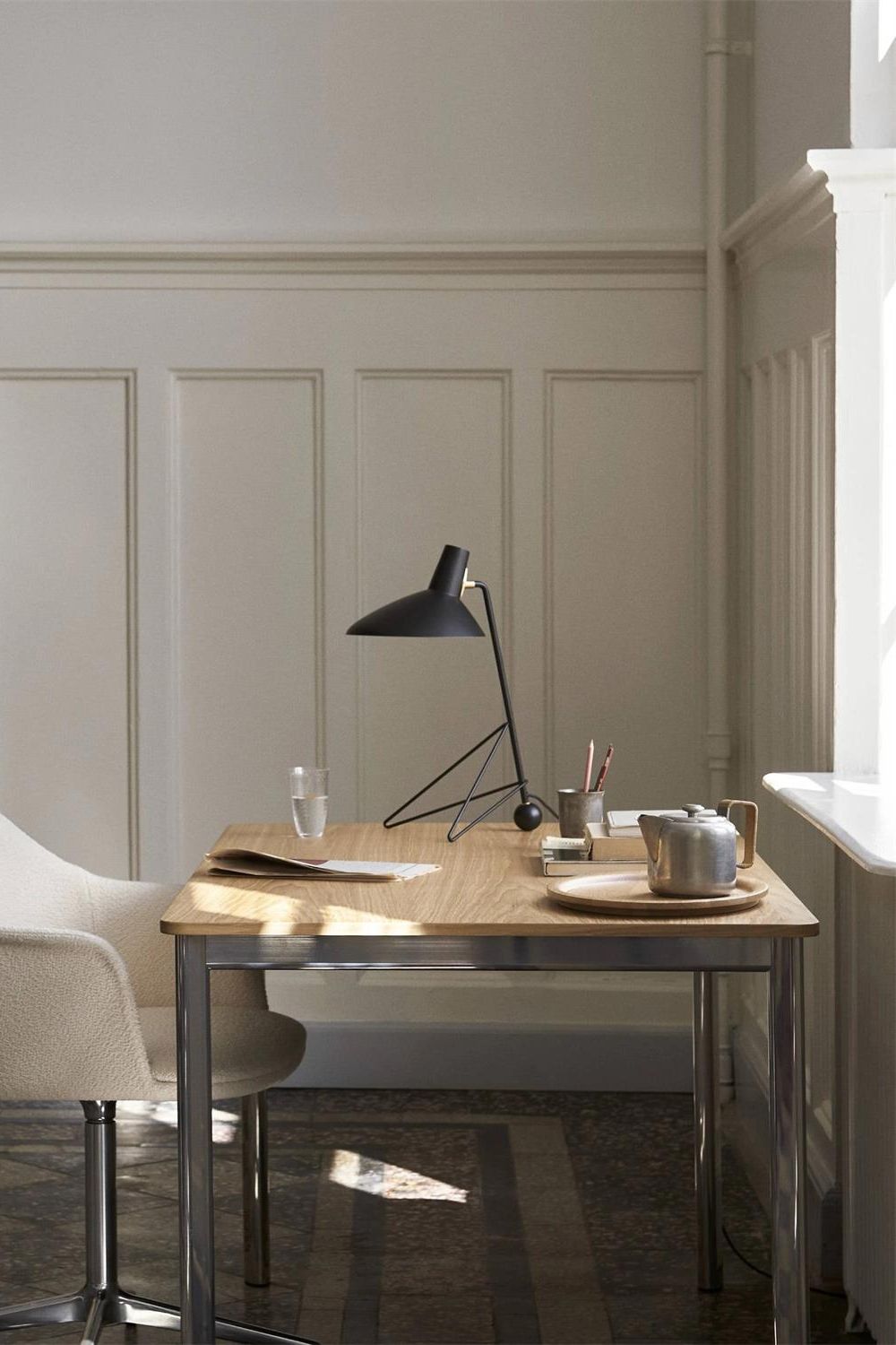 Tripod HM9 Table Lamp - everlamps