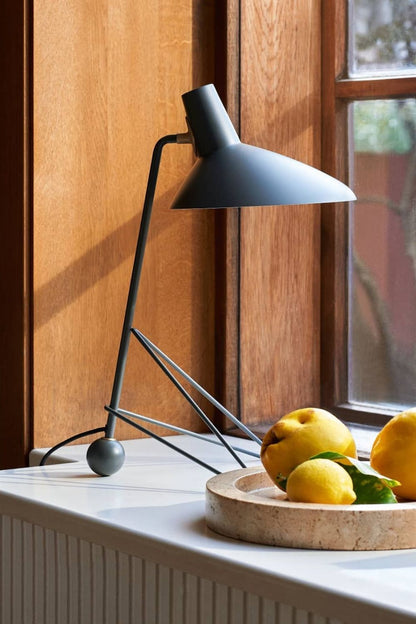 Tripod HM9 Table Lamp - everlamps