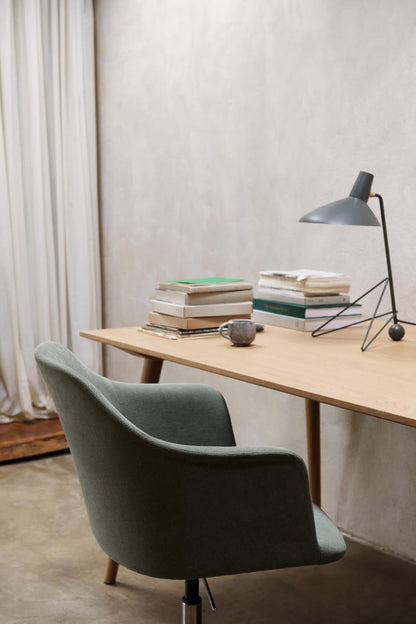Tripod HM9 Table Lamp - everlamps