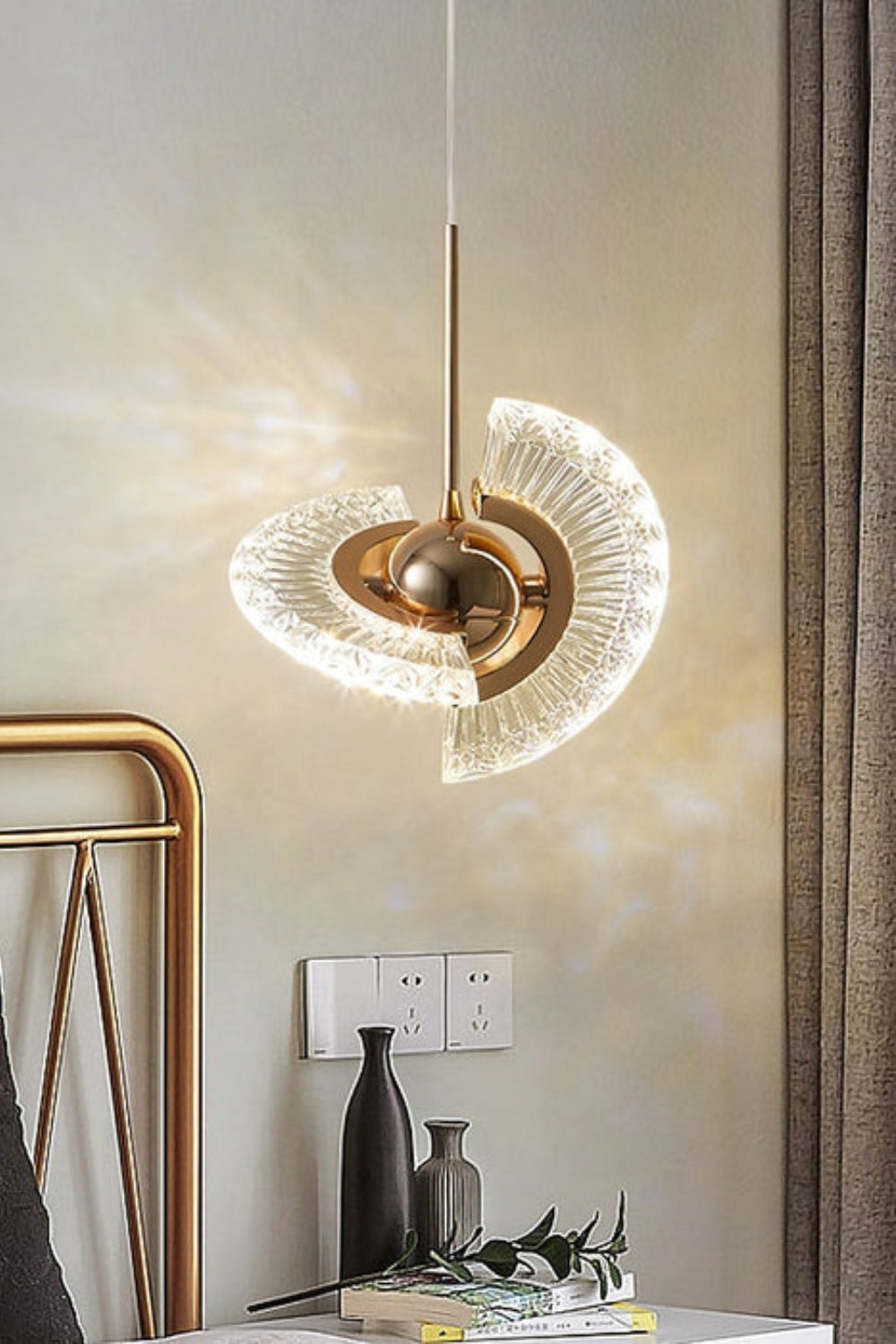UFO Acrylic Pendant Light - everlamps